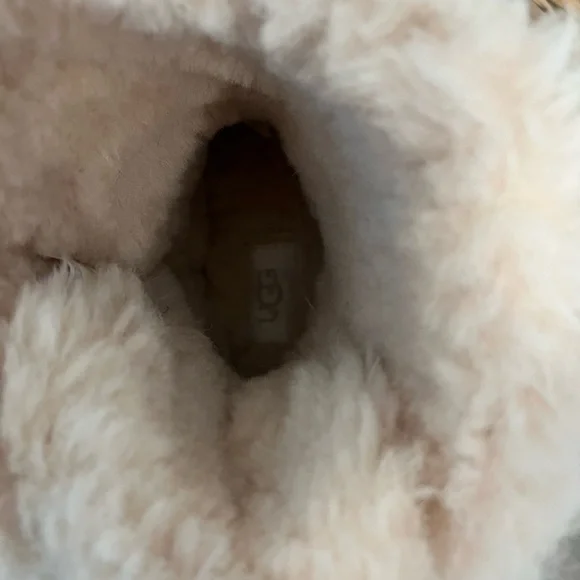 UGG Sparkly Gold Cream Mini Bailey Bow Boots Sherling - Picture 6 of 12